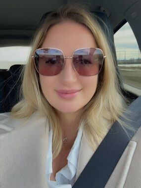 Meet your Posher, Kelli